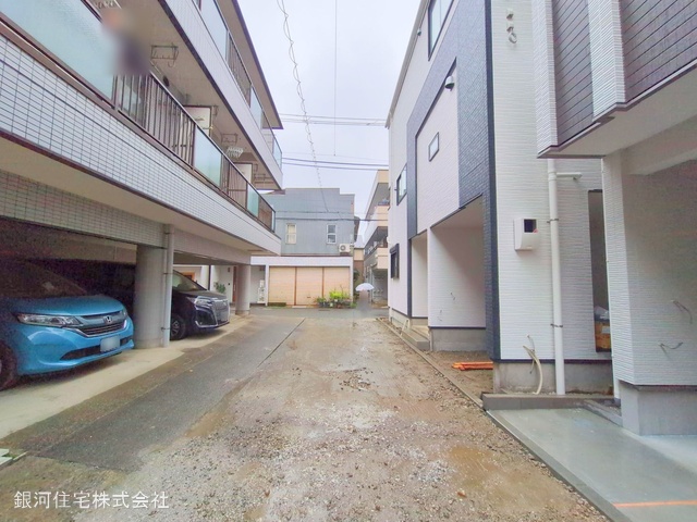 G00368045 神奈川県横浜市鶴見区矢向４丁目 新築一戸建て 5980万円 土地面積46.71m² (約14.12坪) 建物面積99.35m² (約30.05坪) 間取り３ＬＤＫ 築年月2025年03月(築１年以内)【外観10】