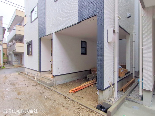 G00368045 神奈川県横浜市鶴見区矢向４丁目 新築一戸建て 5980万円 土地面積46.71m² (約14.12坪) 建物面積99.35m² (約30.05坪) 間取り３ＬＤＫ 築年月2025年03月(築１年以内)【外観13】