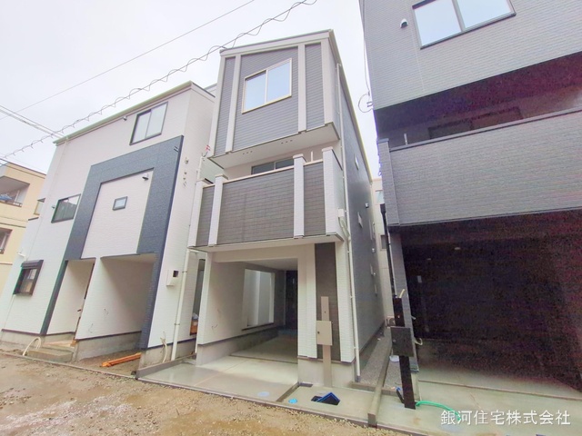 G00368046 神奈川県横浜市鶴見区矢向４丁目 新築一戸建て 5580万円 土地面積52.78m² (約15.96坪) 建物面積102.57m² (約31.02坪) 間取り２ＳＬＤＫ 築年月2025年03月(築１年以内)【外観2】