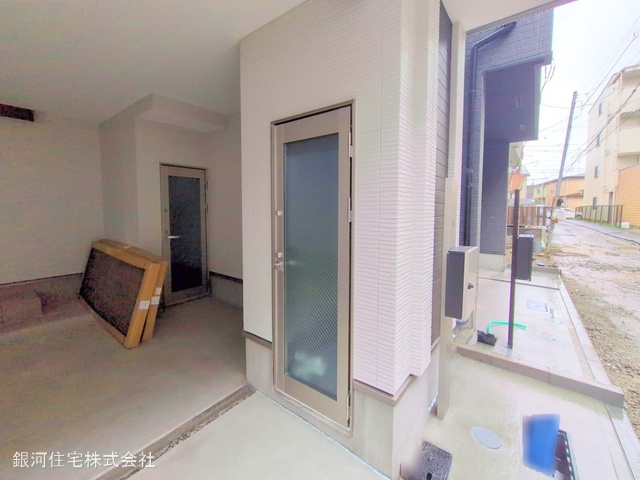 G00368046 神奈川県横浜市鶴見区矢向４丁目 新築一戸建て 5580万円 土地面積52.78m² (約15.96坪) 建物面積102.57m² (約31.02坪) 間取り２ＳＬＤＫ 築年月2025年03月(築１年以内)【外観4】
