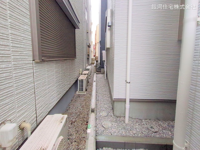 G00368046 神奈川県横浜市鶴見区矢向４丁目 新築一戸建て 5580万円 土地面積52.78m² (約15.96坪) 建物面積102.57m² (約31.02坪) 間取り２ＳＬＤＫ 築年月2025年03月(築１年以内)【外観12】