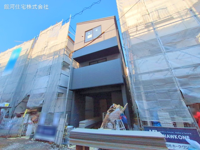 G00368047 神奈川県横浜市鶴見区矢向４丁目 新築一戸建て 5680万円 土地面積54.33m² (約16.43坪) 建物面積107.94m² (約32.65坪) 間取り２ＳＬＤＫ 築年月2025年03月(築１年以内)【外観5】