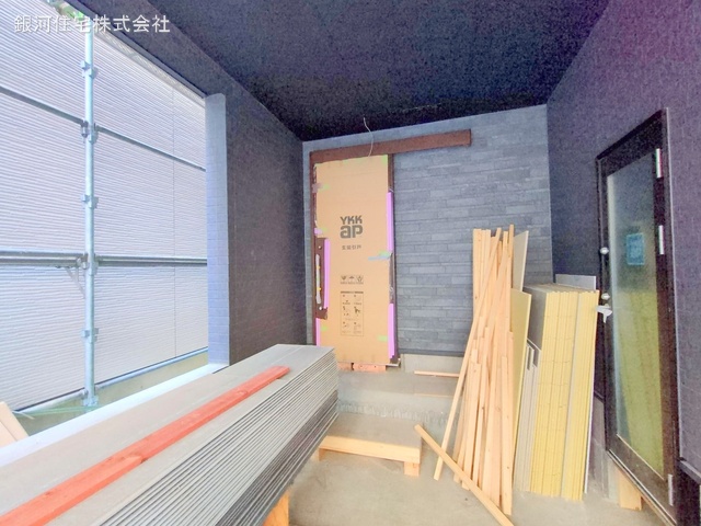 G00368047 神奈川県横浜市鶴見区矢向４丁目 新築一戸建て 5680万円 土地面積54.33m² (約16.43坪) 建物面積107.94m² (約32.65坪) 間取り２ＳＬＤＫ 築年月2025年03月(築１年以内)【外観10】