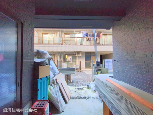 G00368047 神奈川県横浜市鶴見区矢向４丁目 新築一戸建て 5680万円 土地面積54.33m² (約16.43坪) 建物面積107.94m² (約32.65坪) 間取り２ＳＬＤＫ 築年月2025年03月(築１年以内)【外観18】