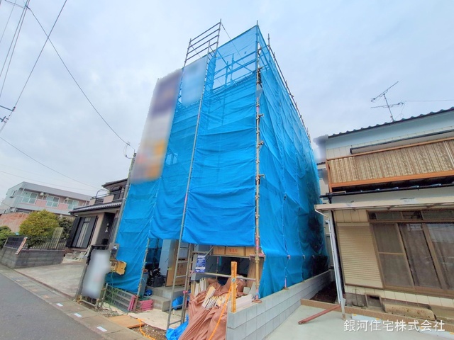 G00368050 埼玉県川口市坂下町１丁目 新築一戸建て 4980万円 土地面積67.24m² (約20.34坪) 建物面積112.02m² (約33.88坪) 間取り４ＬＤＫ 築年月2025年05月【外観2】