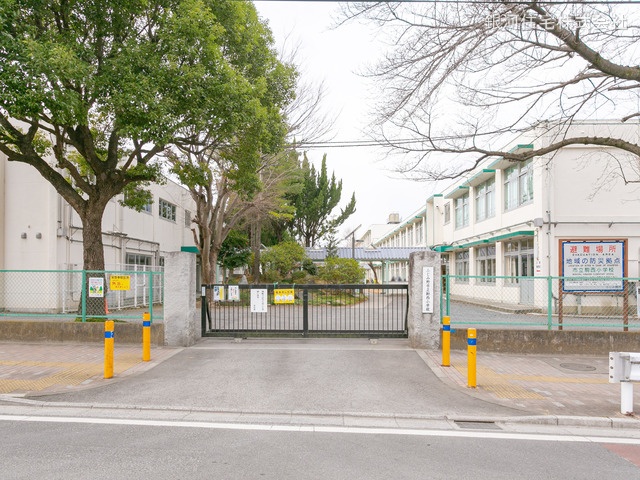 G00368051 埼玉県ふじみ野市駒林元町４丁目 新築一戸建て 6090万円 土地面積99.76m² (約30.17坪) 建物面積105.34m² (約31.86坪) 間取り４ＬＤＫ 築年月2025年03月(築１年以内)【周辺環境】ふじみ野市立駒西小学校