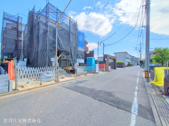G00368052 埼玉県さいたま市緑区東大門３丁目 新築一戸建て 4480万円 土地面積98.38m² (約29.75坪) 建物面積79.49m² (約24.04坪) 築年月2025年05月【外観3】