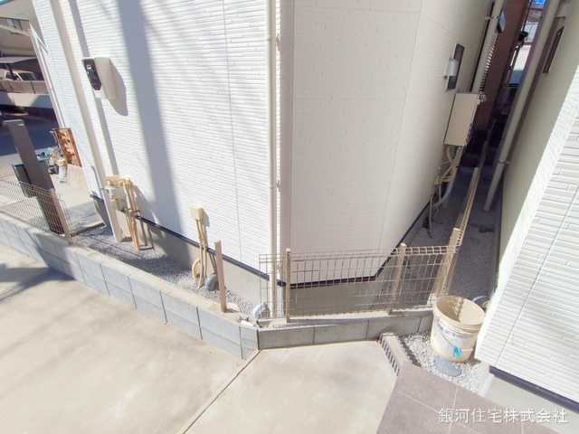 G00368055 埼玉県さいたま市浦和区大東１丁目 新築一戸建て 3980万円 土地面積69.30m² (約20.96坪) 建物面積123.06m² (約37.22坪) 築年月2025年02月(築１年以内)【外観10】