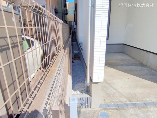 G00368055 埼玉県さいたま市浦和区大東１丁目 新築一戸建て 3980万円 土地面積69.30m² (約20.96坪) 建物面積123.06m² (約37.22坪) 築年月2025年02月(築１年以内)【外観11】