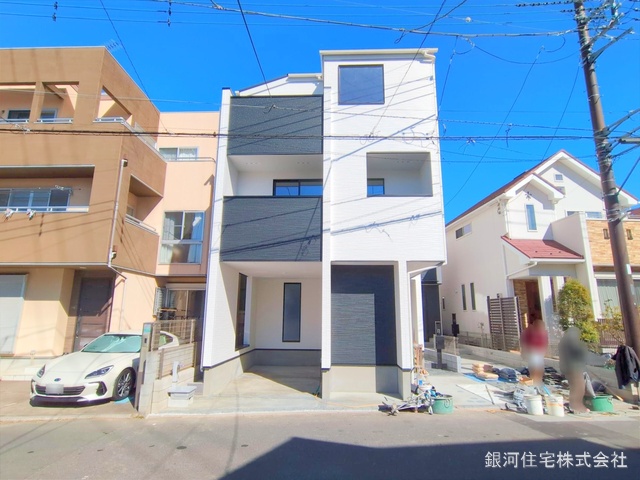 G00368055 埼玉県さいたま市浦和区大東１丁目 新築一戸建て 3980万円 土地面積69.30m² (約20.96坪) 建物面積123.06m² (約37.22坪) 築年月2025年02月(築１年以内)【外観17】
