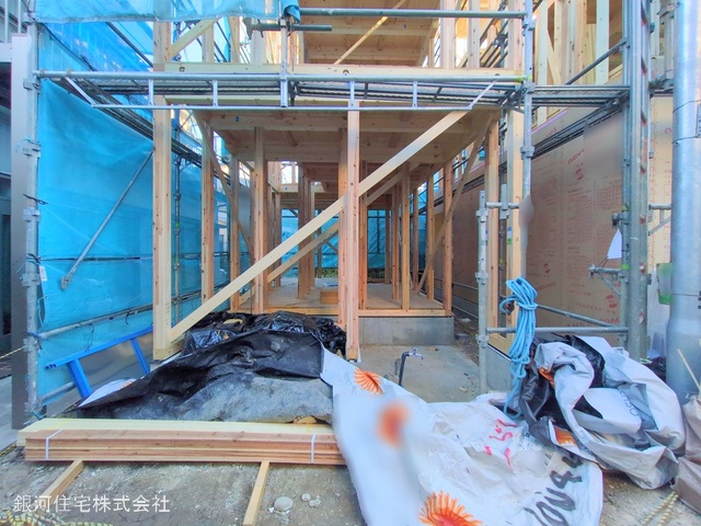 G00368058 神奈川県川崎市川崎区小田栄１丁目 新築一戸建て 3380万円 土地面積44.03m² (約13.31坪) 建物面積70.53m² (約21.33坪) 間取り２ＳＬＤＫ 築年月2025年03月(築１年以内)【外観10】