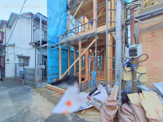 G00368058 神奈川県川崎市川崎区小田栄１丁目 新築一戸建て 3380万円 土地面積44.03m² (約13.31坪) 建物面積70.53m² (約21.33坪) 間取り２ＳＬＤＫ 築年月2025年03月(築１年以内)【外観12】