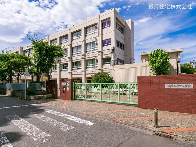 G00368058 神奈川県川崎市川崎区小田栄１丁目 新築一戸建て 3380万円 土地面積44.03m² (約13.31坪) 建物面積70.53m² (約21.33坪) 間取り２ＳＬＤＫ 築年月2025年03月(築１年以内)【周辺環境】川崎市立新町小学校