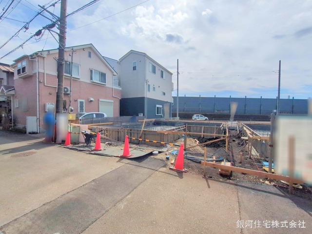 G00368071 神奈川県大和市上草柳６丁目 新築一戸建て 4380万円 土地面積100.90m² (約30.52坪) 建物面積100.60m² (約30.43坪) 間取り４ＬＤＫ 築年月2025年05月【外観10】