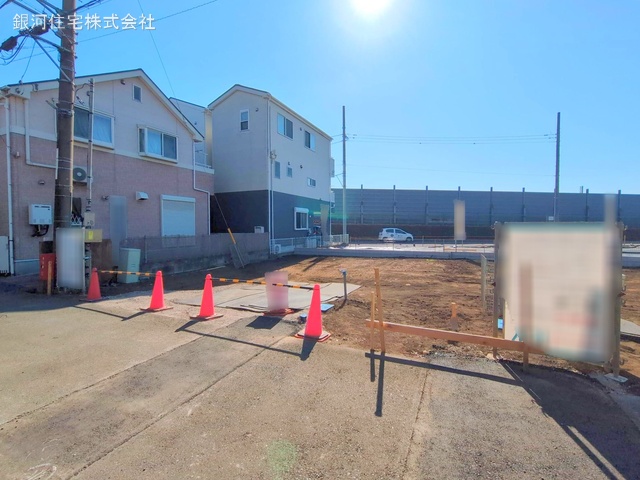 G00368071 神奈川県大和市上草柳６丁目 新築一戸建て 4380万円 土地面積100.90m² (約30.52坪) 建物面積100.60m² (約30.43坪) 間取り４ＬＤＫ 築年月2025年05月【外観13】