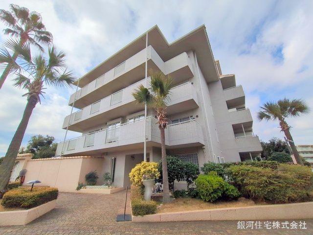 G00368075 神奈川県横浜市磯子区岡村１丁目 中古マンション 2580万円 専有面積75.15m² (約22.73坪) 間取り２ＬＤＫ 所在階3階 築年月1991年09月(築33年)【外観6】