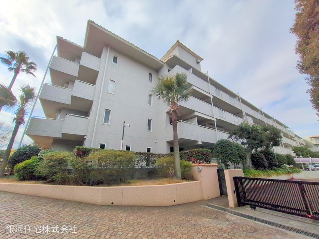 G00368075 神奈川県横浜市磯子区岡村１丁目 中古マンション 2580万円 専有面積75.15m² (約22.73坪) 間取り２ＬＤＫ 所在階3階 築年月1991年09月(築33年)【外観7】