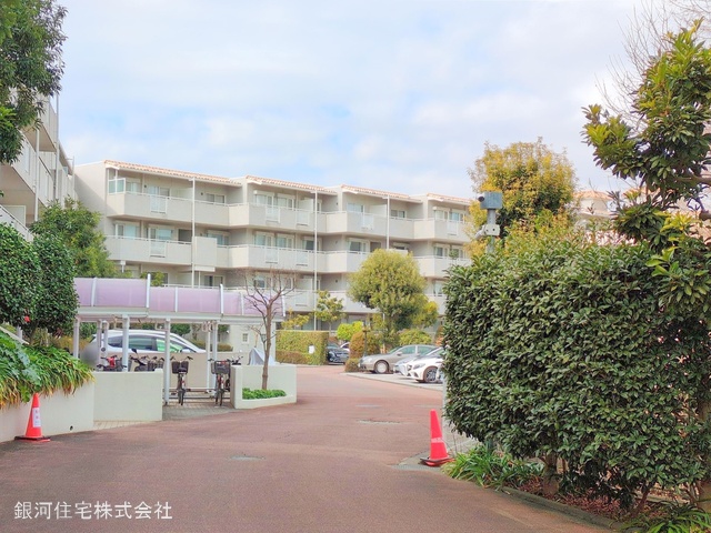 G00368075 神奈川県横浜市磯子区岡村１丁目 中古マンション 2580万円 専有面積75.15m² (約22.73坪) 間取り２ＬＤＫ 所在階3階 築年月1991年09月(築33年)【外観8】