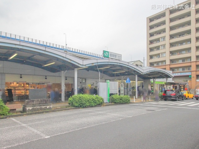 G00368075 神奈川県横浜市磯子区岡村１丁目 中古マンション 2580万円 専有面積75.15m² (約22.73坪) 間取り２ＬＤＫ 所在階3階 築年月1991年09月(築33年)【周辺環境】根岸線「根岸」駅