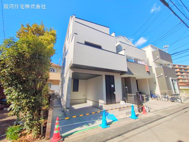 G00368077 神奈川県座間市相模が丘４丁目 新築一戸建て 4180万円 土地面積68.58m² (約20.74坪) 建物面積110.33m² (約33.37坪) 間取り３ＬＤＫ 築年月2025年02月(築１年以内)【外観2】