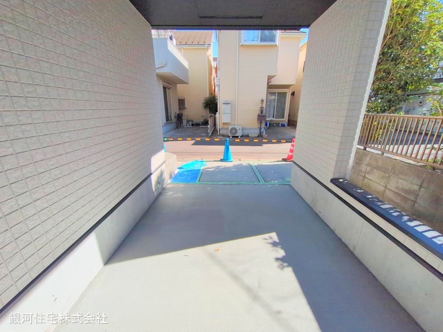 G00368077 神奈川県座間市相模が丘４丁目 新築一戸建て 4180万円 土地面積68.58m² (約20.74坪) 建物面積110.33m² (約33.37坪) 間取り３ＬＤＫ 築年月2025年02月(築１年以内)【外観8】