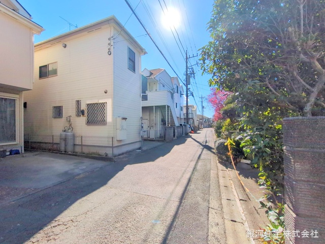 G00368077 神奈川県座間市相模が丘４丁目 新築一戸建て 4180万円 土地面積68.58m² (約20.74坪) 建物面積110.33m² (約33.37坪) 間取り３ＬＤＫ 築年月2025年02月(築１年以内)【外観13】