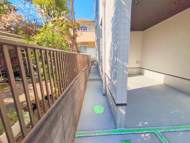 G00368077 神奈川県座間市相模が丘４丁目 新築一戸建て 4180万円 土地面積68.58m² (約20.74坪) 建物面積110.33m² (約33.37坪) 間取り３ＬＤＫ 築年月2025年02月(築１年以内)【外観16】
