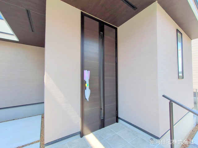 G00368080 神奈川県鎌倉市台５丁目 新築一戸建て 6780万円 土地面積102.07m² (約30.87坪) 建物面積107.44m² (約32.50坪) 築年月2025年03月(築１年以内)【外観11】
