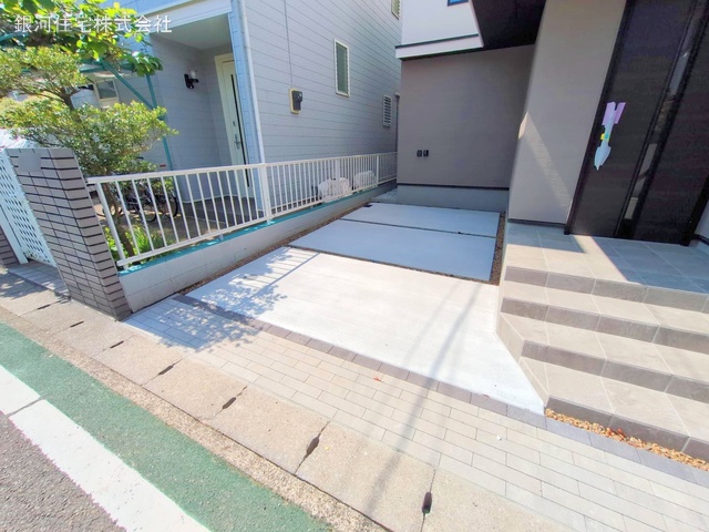 G00368080 神奈川県鎌倉市台５丁目 新築一戸建て 6780万円 土地面積102.07m² (約30.87坪) 建物面積107.44m² (約32.50坪) 築年月2025年03月(築１年以内)【外観16】