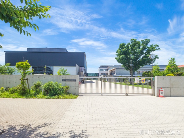 G00368080 神奈川県鎌倉市台５丁目 新築一戸建て 6780万円 土地面積102.07m² (約30.87坪) 建物面積107.44m² (約32.50坪) 築年月2025年03月(築１年以内)【周辺環境】鎌倉市立大船中学校