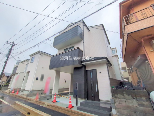 G00368179 埼玉県川口市上青木６丁目 新築一戸建て 3690万円 土地面積60.97m² (約18.44坪) 建物面積106.65m² (約32.26坪) 間取り３ＳＬＤＫ 築年月2025年04月(築１年以内)【外観2】