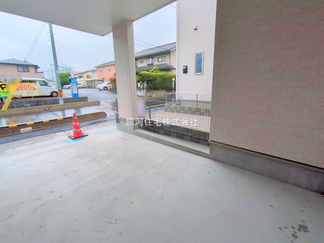 G00368179 埼玉県川口市上青木６丁目 新築一戸建て 3690万円 土地面積60.97m² (約18.44坪) 建物面積106.65m² (約32.26坪) 間取り３ＳＬＤＫ 築年月2025年04月(築１年以内)【外観9】