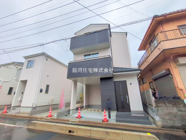 G00368179 埼玉県川口市上青木６丁目 新築一戸建て 3690万円 土地面積60.97m² (約18.44坪) 建物面積106.65m² (約32.26坪) 間取り３ＳＬＤＫ 築年月2025年04月(築１年以内)【外観14】