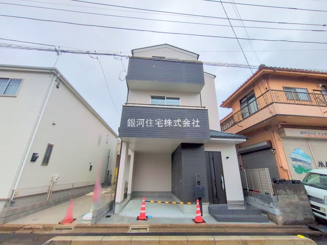 G00368179 埼玉県川口市上青木６丁目 新築一戸建て 3690万円 土地面積60.97m² (約18.44坪) 建物面積106.65m² (約32.26坪) 間取り３ＳＬＤＫ 築年月2025年04月(築１年以内)【外観15】