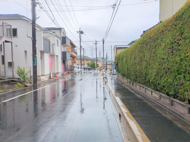 G00368180 埼玉県川口市上青木６丁目 新築一戸建て 3890万円 土地面積83.50m² (約25.25坪) 建物面積92.22m² (約27.89坪) 間取り４ＬＤＫ 築年月2025年04月(築１年以内)【外観3】