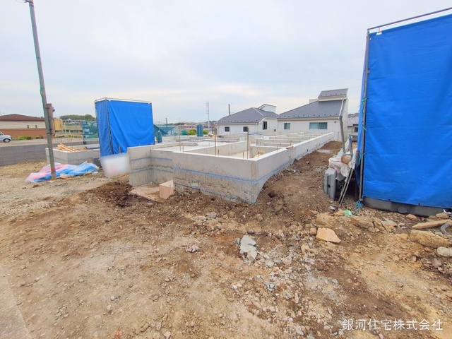 鴨志田町