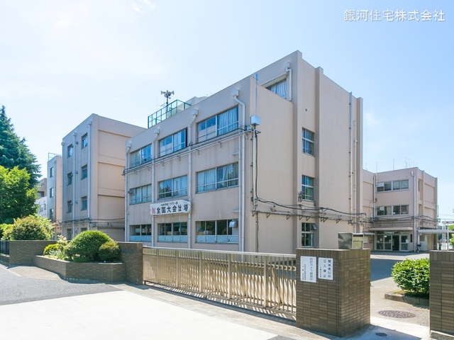 G00368989 東京都世田谷区祖師谷６丁目 土地 6780万円 土地面積114.41m² (約34.60坪)【周辺環境】世田谷区立千歳中学校