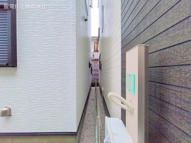 G00369477 神奈川県横浜市鶴見区下末吉３丁目 新築一戸建て 3990万円 土地面積60.75m² (約18.37坪) 建物面積75.35m² (約22.79坪) 築年月2025年03月(築１年以内)【外観10】