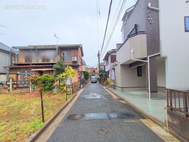 G00369477 神奈川県横浜市鶴見区下末吉３丁目 新築一戸建て 3990万円 土地面積60.75m² (約18.37坪) 建物面積75.35m² (約22.79坪) 築年月2025年03月(築１年以内)【外観12】