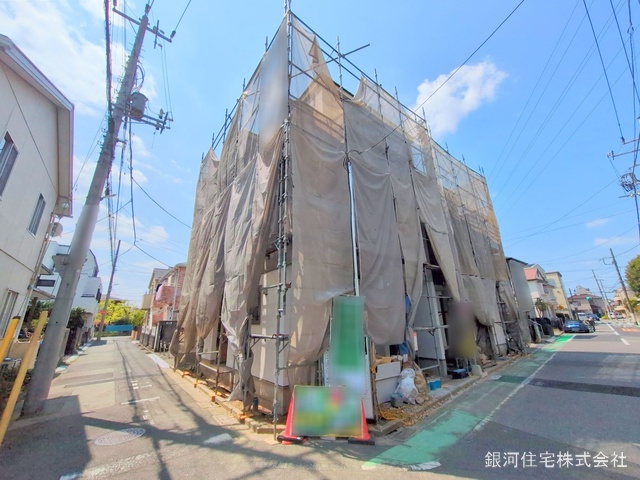 G00369560 埼玉県蕨市南町1丁目 新築一戸建て 5699万円 土地面積57.71m² (約17.45坪) 建物面積110.54m² (約33.43坪) 間取り4LDK 築年月2025年05月