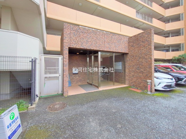 G00369684 東京都東久留米市南沢５丁目 中古マンション 4299万円 専有面積81.46m² (約24.64坪) 間取り３ＬＤＫ 所在階1階 築年月2003年11月(築21年)【外観5】