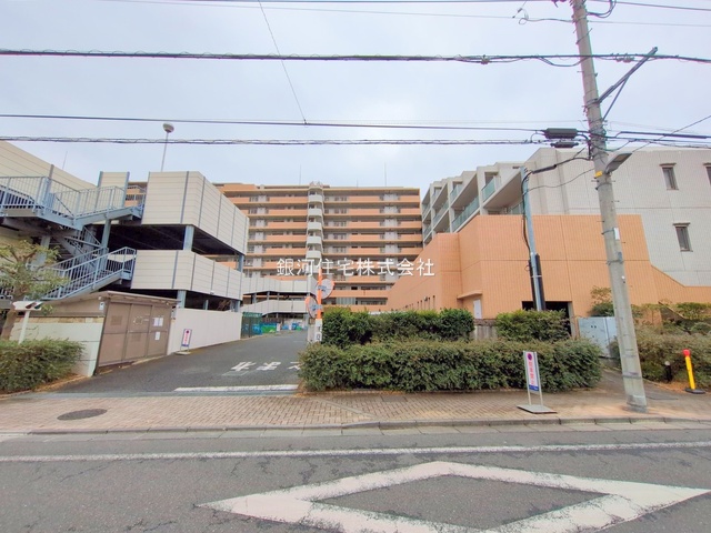 G00369684 東京都東久留米市南沢５丁目 中古マンション 4299万円 専有面積81.46m² (約24.64坪) 間取り３ＬＤＫ 所在階1階 築年月2003年11月(築21年)【外観12】