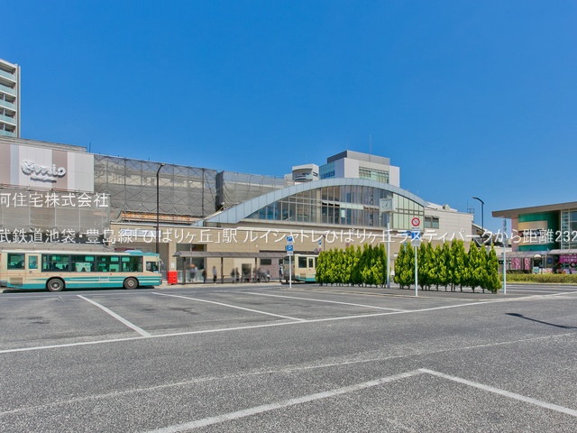 G00369684 東京都東久留米市南沢５丁目 中古マンション 4299万円 専有面積81.46m² (約24.64坪) 間取り３ＬＤＫ 所在階1階 築年月2003年11月(築21年)【周辺環境】西武鉄道池袋・豊島線「ひばりヶ丘」駅