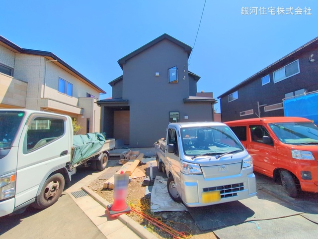 G00369771 東京都あきる野市草花 新築一戸建て 3580万円 土地面積142.15m² (約43.00坪) 建物面積96.05m² (約29.05坪) 間取り４ＬＤＫ 築年月2025年05月【外観10】