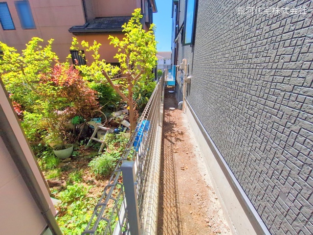 G00369771 東京都あきる野市草花 新築一戸建て 3580万円 土地面積142.15m² (約43.00坪) 建物面積96.05m² (約29.05坪) 間取り４ＬＤＫ 築年月2025年05月【外観12】