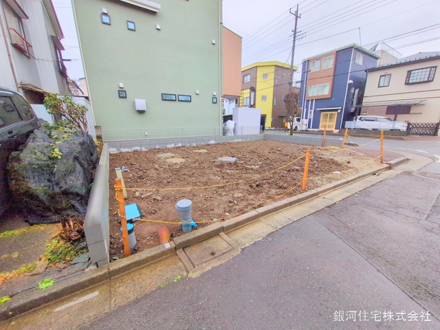 G00369857 埼玉県蕨市南町４丁目 新築一戸建て 5998万円 土地面積66.38m² (約20.07坪) 建物面積125.08m² (約37.83坪) 間取り４ＬＤＫ 築年月2025年06月【外観5】