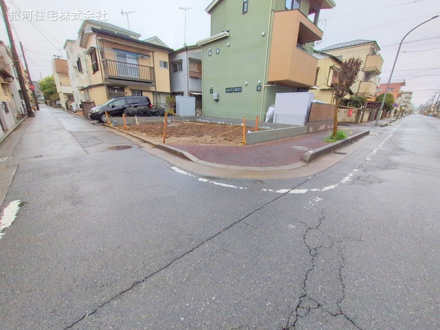 G00369857 埼玉県蕨市南町４丁目 新築一戸建て 5998万円 土地面積66.38m² (約20.07坪) 建物面積125.08m² (約37.83坪) 間取り４ＬＤＫ 築年月2025年06月【外観6】