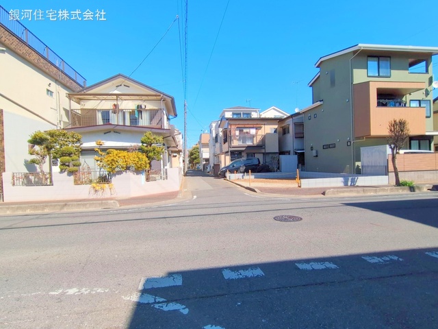G00369857 埼玉県蕨市南町４丁目 新築一戸建て 5998万円 土地面積66.38m² (約20.07坪) 建物面積125.08m² (約37.83坪) 間取り４ＬＤＫ 築年月2025年06月【外観9】