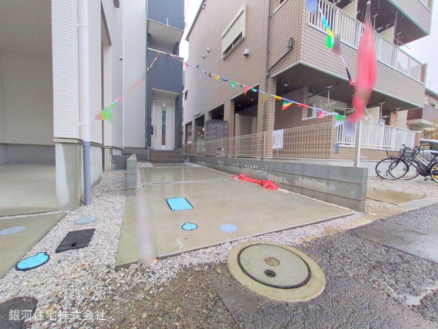 G00370048 埼玉県蕨市南町２丁目 新築一戸建て 4699万円 土地面積63.73m² (約19.27坪) 建物面積84.37m² (約25.52坪) 間取り２ＳＬＤＫ 築年月2025年02月(築１年以内)【外観7】
