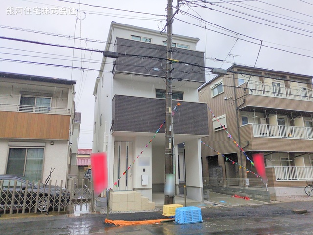G00370049 埼玉県蕨市南町2丁目 新築一戸建て 5099万円 土地面積50.41m² (約15.24坪) 建物面積91.96m² (約27.81坪) 間取り3LDK 築年月2025年02月(築1年以内)